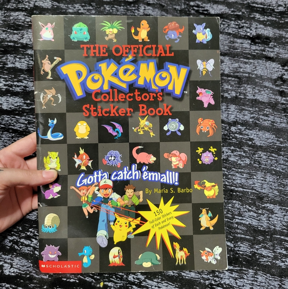 Pokemon Books - Picture 2 of 9